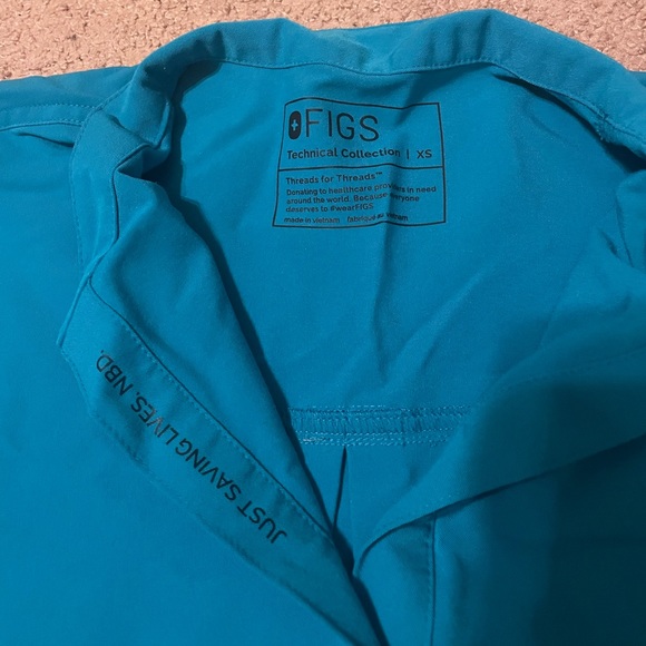 Limited Edition FIGS Teal Scrubs - Picture 7 of 9